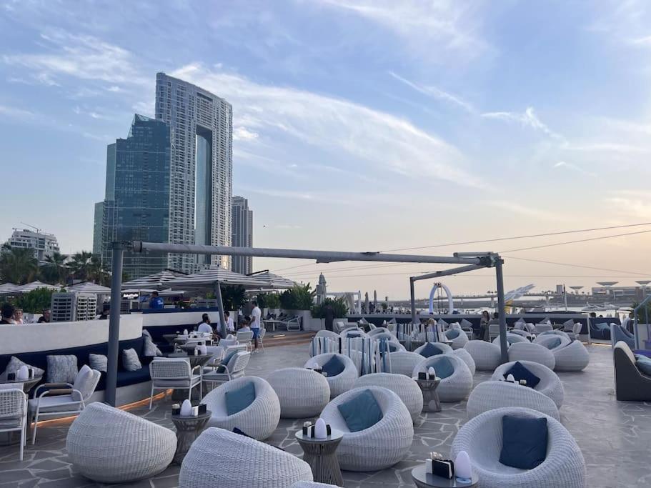 Jumeirah Beach Residents, Free Parking Дубай Екстер'єр фото