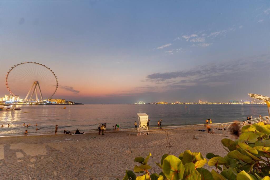 Jumeirah Beach Residents, Free Parking Дубай Екстер'єр фото